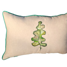 Charger l'image dans la galerie, Coussin brodé restangulaire Chene grand modèle