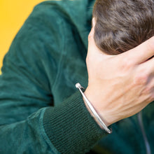 Charger l'image dans la galerie, BRACELET MENOTTE EN ARGENT