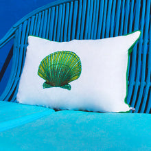 Charger l'image dans la galerie, Coussin brodé Shell rectangulaire