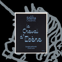 Charger l'image dans la galerie, Bougie Parfumée Le Cheval D’ébène