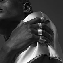 Charger l'image dans la galerie, BAGUE ÉCROU STRILLÉE EN ARGENT